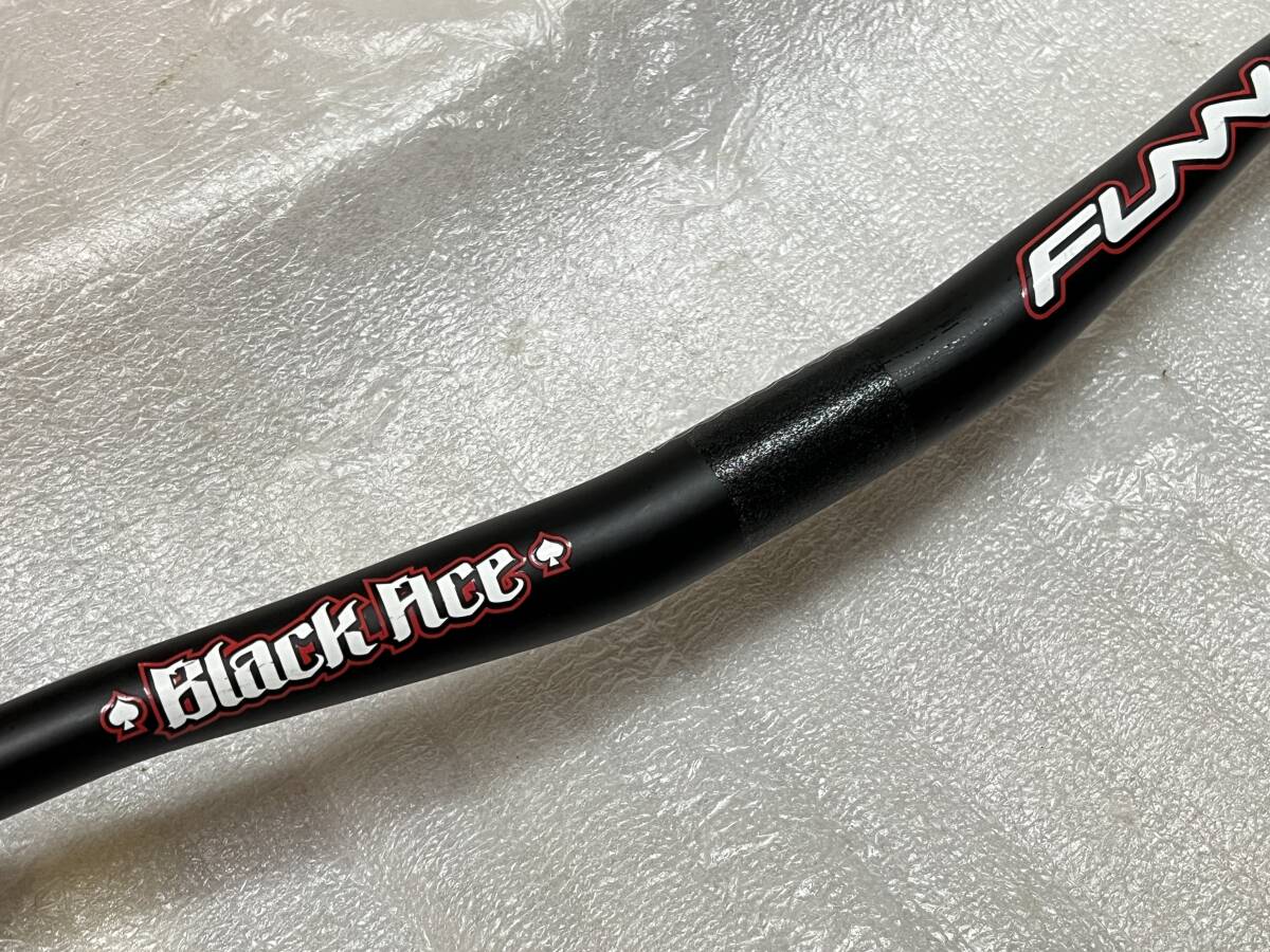 ★FUNN BLACK ACE カーボン Riser Bar 785㎜/ 31.8φ 新品未使用拍卖