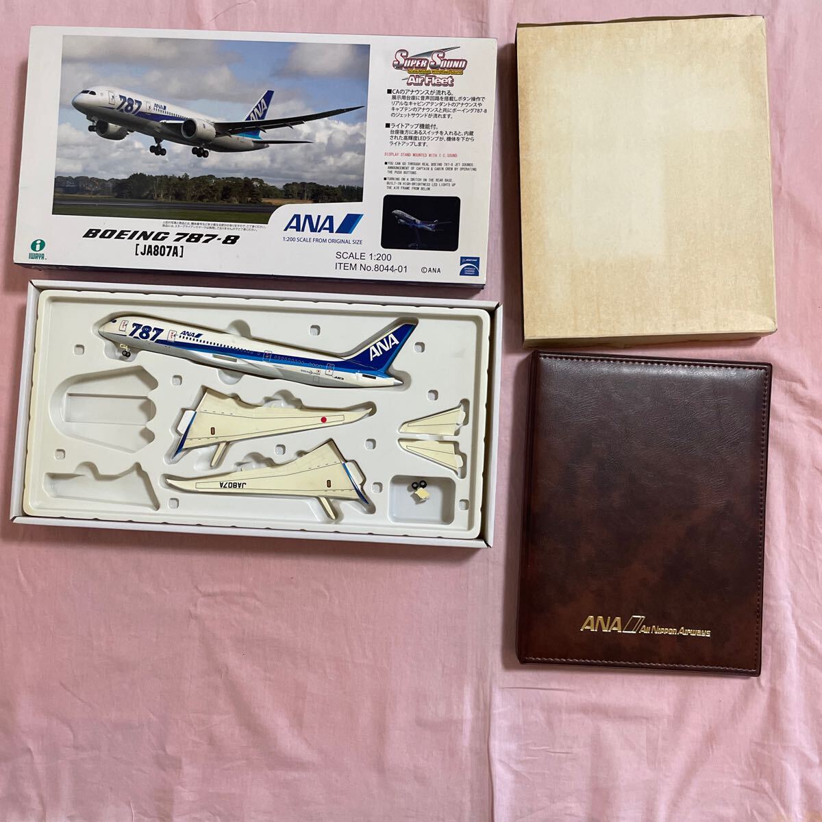 ジャンク ANA 全日空 グッズ まとめ ANA ボーイング787-8 フィギュア 台座欠品 ANA TIE BAR COLLECTION カタログ BOEING拍卖