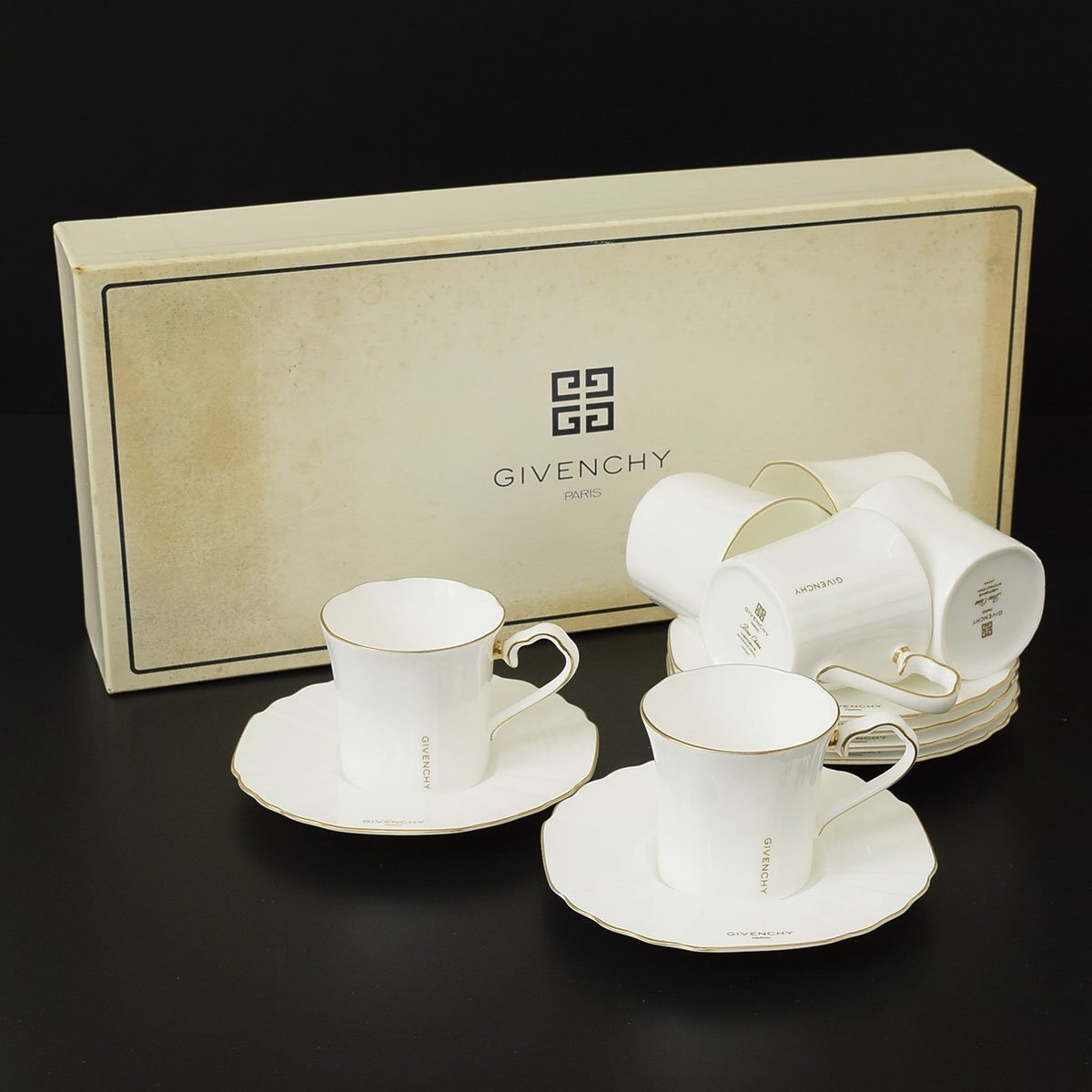 ◎543390 美品 GIVENCHY ジバンシィ ジバンシー カップ&ソーサー 6客セット ホワイト×ゴールド 箱入拍卖