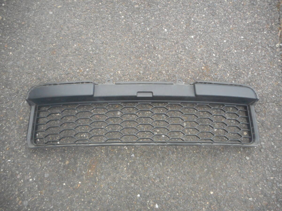 ホンダ フリード スパイク ハイブリッド GB3 GB4 GP3 純正 フロントバンパーロアグリル フロントバンパーロワグリル 71103-SFM拍卖