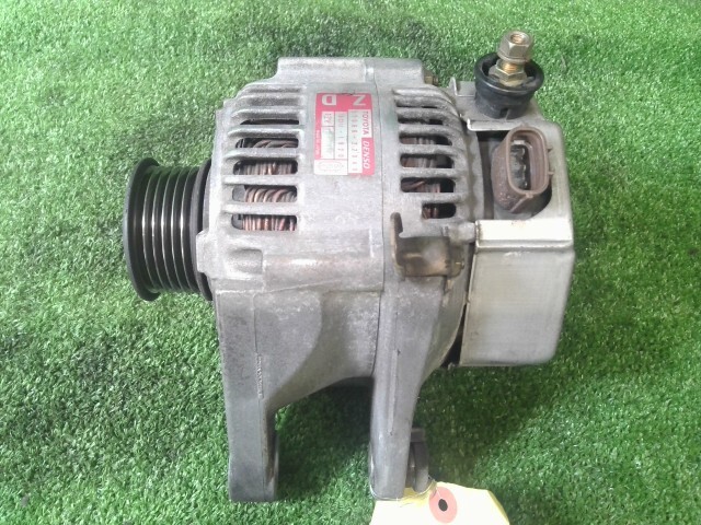 MR-S MRS TA-ZZW30 オルタネーター ダイナモ オルタネター 576 27060-22040拍卖