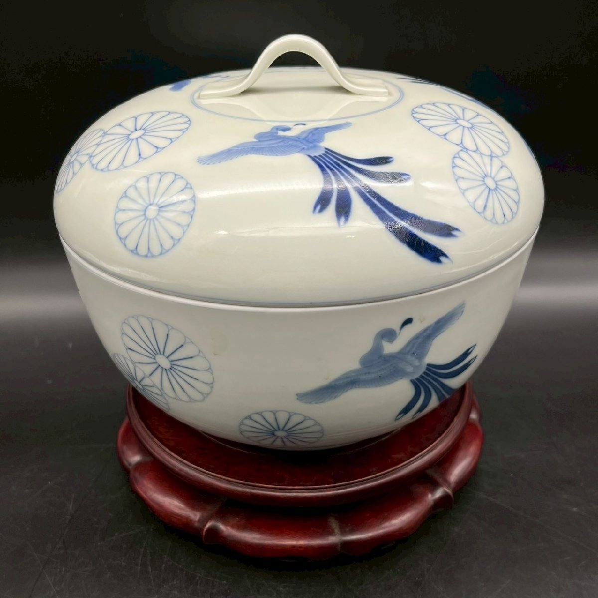 SW0429-6-3 茶碗 台付き 蓋付き お椀 食器 皿 鳥 花 前茶碗 陶器 陶芸 どんぶり 染付け 高さ18㎝ 直径23㎝ 台高さ5.5㎝ 直径21㎝ 100サイズ拍卖