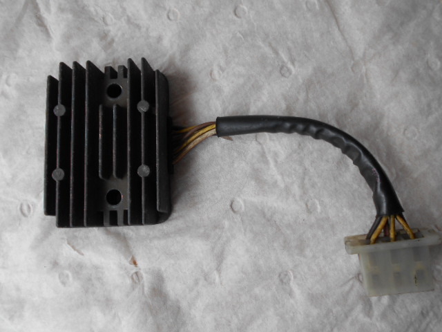 kawasaki エリミネーター250SE レギュレーター純正中古部品拍卖