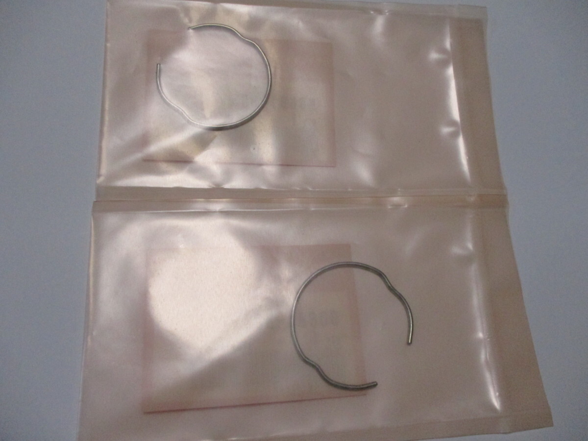 送料無料★新品★DIO(AF34,35)ZX他★純正フロントフォークオイルシールリング拍卖