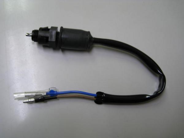 送料無料★新品★GPZ900R(ZX900A)★純正リヤブレーキスイッチ拍卖