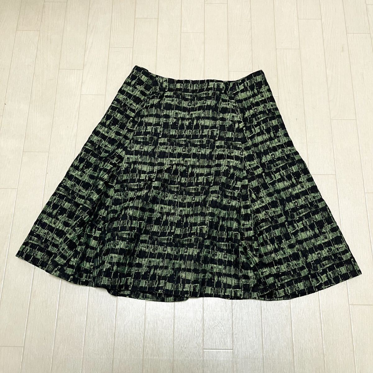 和732★ ANTEPRIMA アンテプリマ フレアスカート 膝丈ほど 総柄 40 グリーン ブラック レディース拍卖