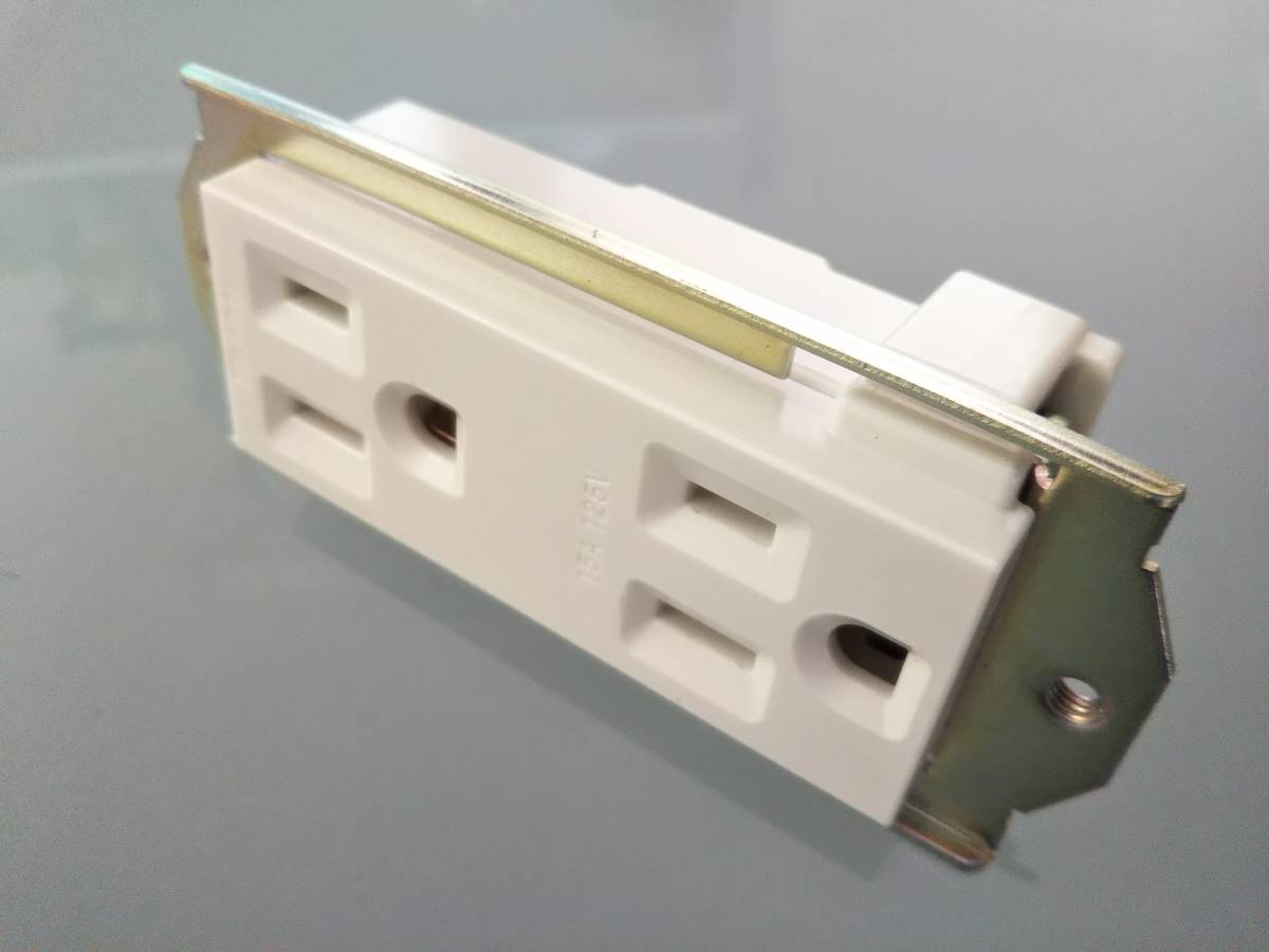 ■◆Honda ホンダ インバーター発電機 「Eu9i entry エントリー」用コンセントASSY 新品未使用機体からの取外し品拍卖