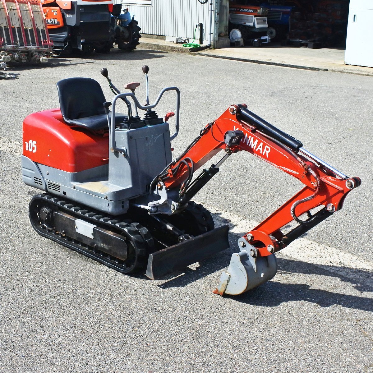 【富山】難あり ヤンマー クローラー バックホー B05 1688h ミニ油圧ショベル 4.5馬力 ミニユンボ 低騒音型 ディーゼル 未整備 倉庫内保管拍卖
