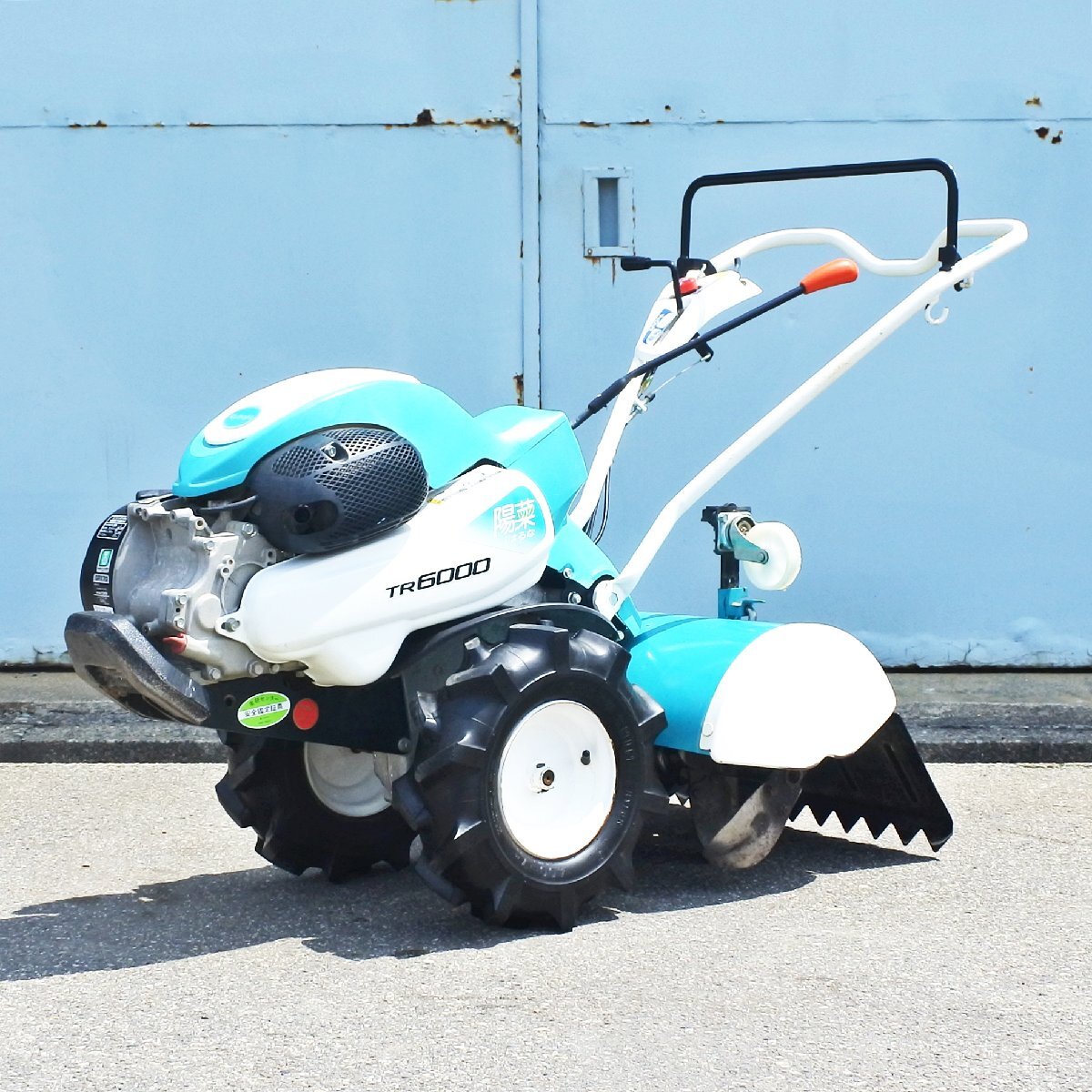 【富山】クボタ 管理機 TR6000 陽菜 作業幅約600㎜ 6.2馬力 前後進 正逆転 簡単うね立てマット 耕うん機 耕運機 ガソリン 倉庫内保管 中古拍卖