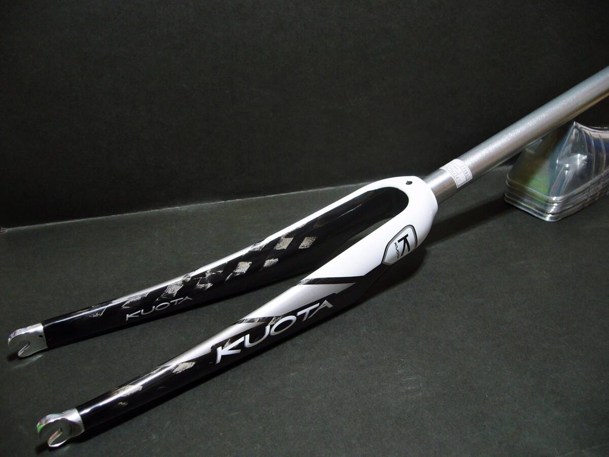 【 送料無料・新品・未使用 】 KUOTA クオータ CARBON カーボン フロントフォーク拍卖