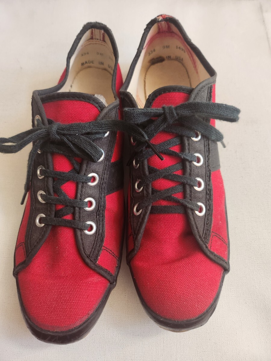 ◆Bata◆バータ トラック スニーカー チェリーレッド サイズ表記・US9 26cm相当 USA USED 中古品拍卖