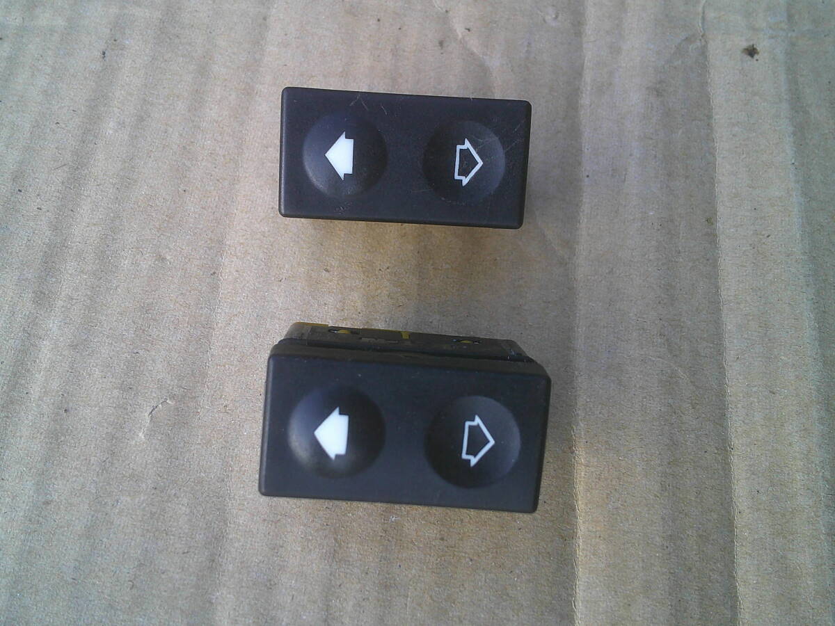 ★ BMW E36/7 Z3 後期 ロードスター パワーウィンドウスイッチ 2個 8368941 ★ CL20 CN22 CH19 E36 パワーウィンドー スイッチ拍卖