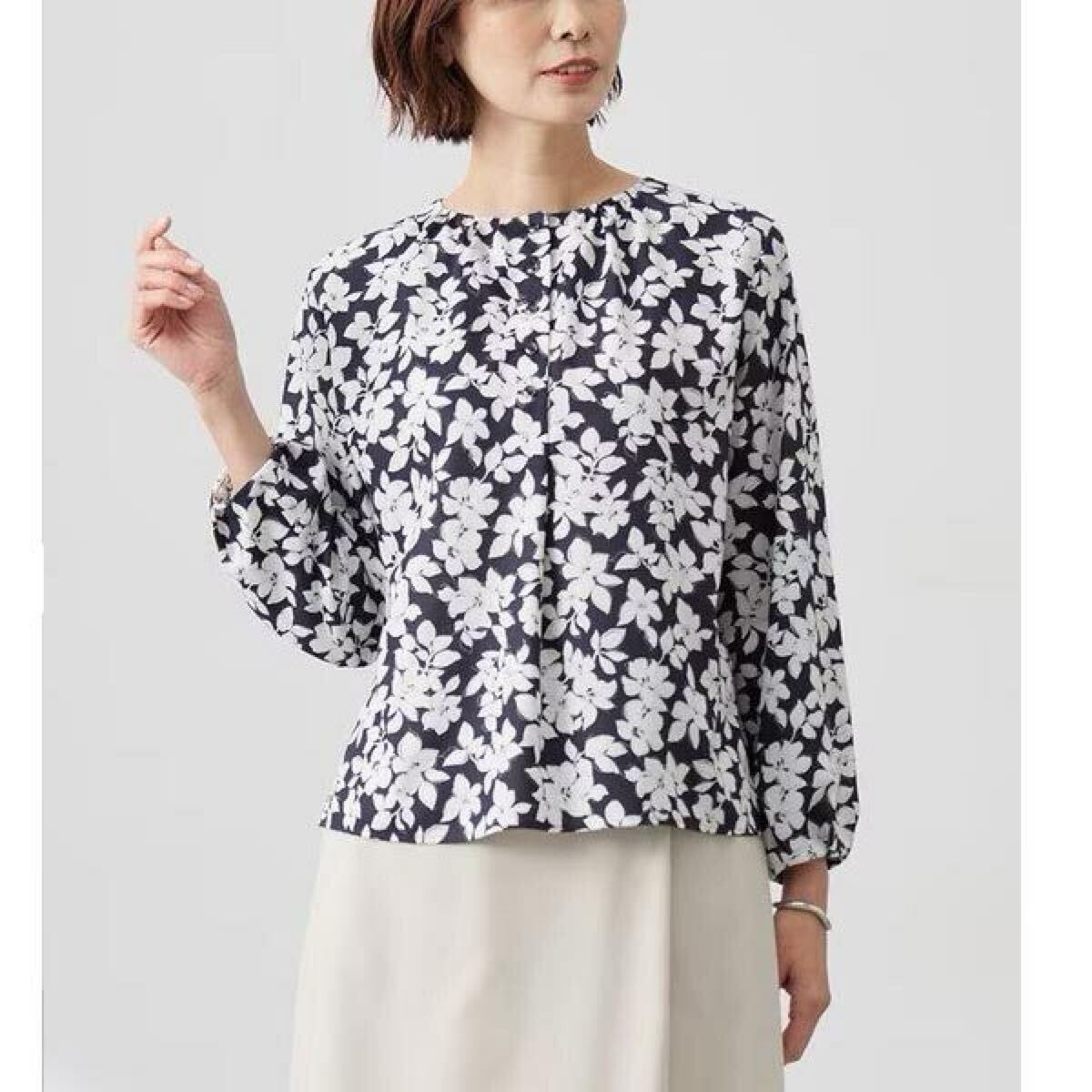 J.PRESS LADIES【洗える】スパンフラワープリント ボートネック ブラウス11号(Lサイズ・紺系575)シャツ ジェイプレス レディス 新品拍卖