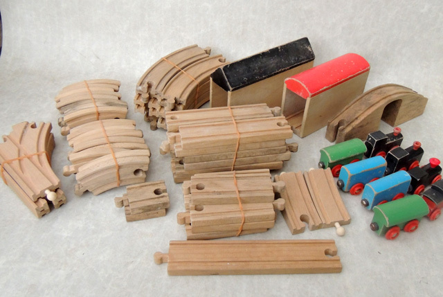 ▼ BRIO ブリオ ▼ 木製玩具 いろいろまとめて レール・機関車・駅舎など拍卖