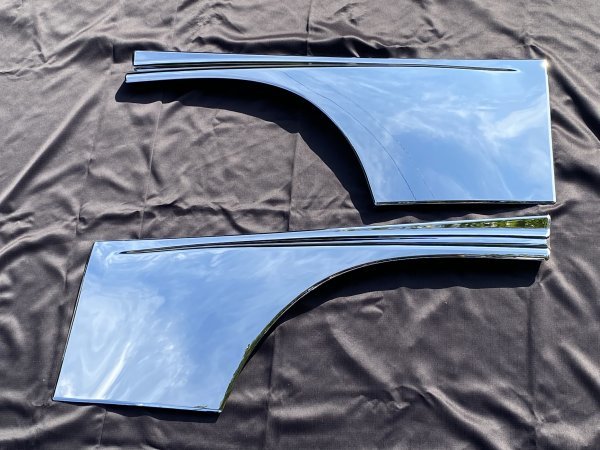 ● 新品:日野 07&17レンジャープロ メッキ ドア ガーニッシュ 左右セット ◆ウインカー穴無し◆ 【R-16】拍卖