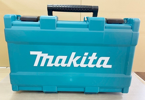 送料無料◆MAKITA/マキタ 充電式マルチツール 18V 6Ahバッテリ・充電器・ケース付 TM52DRG 未使用品 札幌市発拍卖