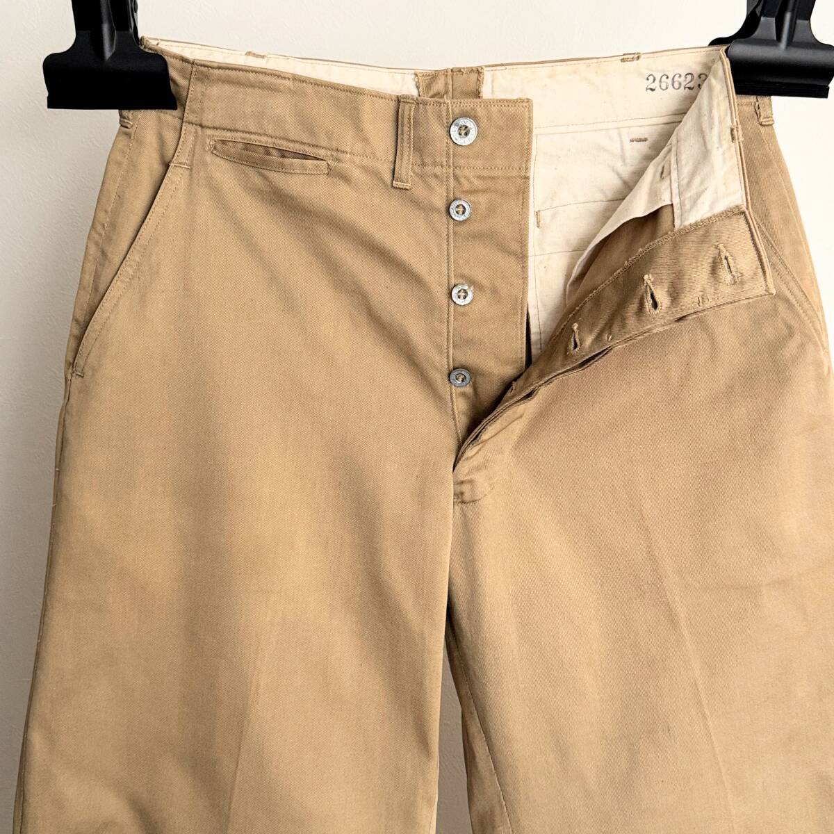 希少《 Good Condition / M41 / W32 L35 》40s 美品【 US ARMY 米軍実物 メタルボタン ミリタリー チノ パンツ ビンテージ オリジナル 】拍卖