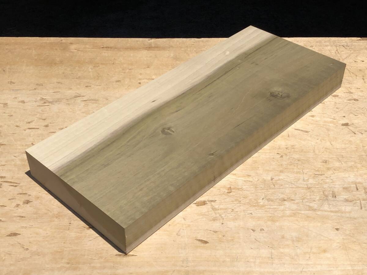 送料無料!朴【Y654I】465×186~190×43mm ホオ ホオノキ 彫刻 木彫 まな板 木工 天然木 自然素材 木材 乾燥材 無垢材《銘木すずめや》拍卖