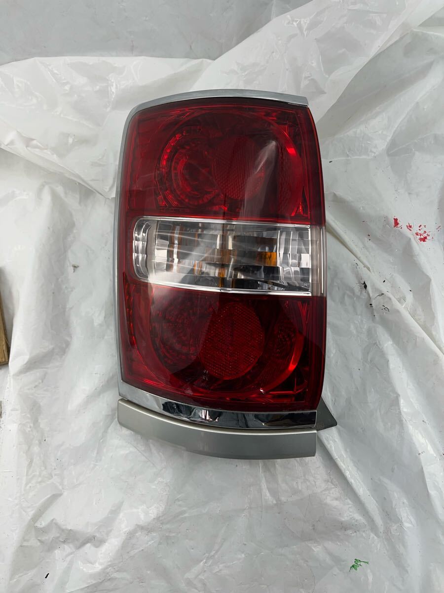 i5.12 JZS171 JZS173 クラウン エステート テールランプ テールライト 左側 助手席側 左テールレンズ 31-26 250407030拍卖