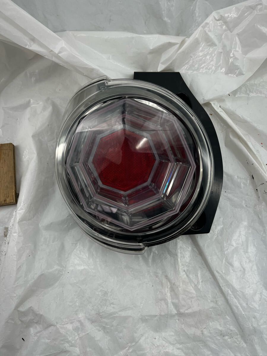 i5.13 綺麗 キャスト LA260S 左テールランプ/テールライト 左側助手席側 トーカイデンソー 20519 拍卖