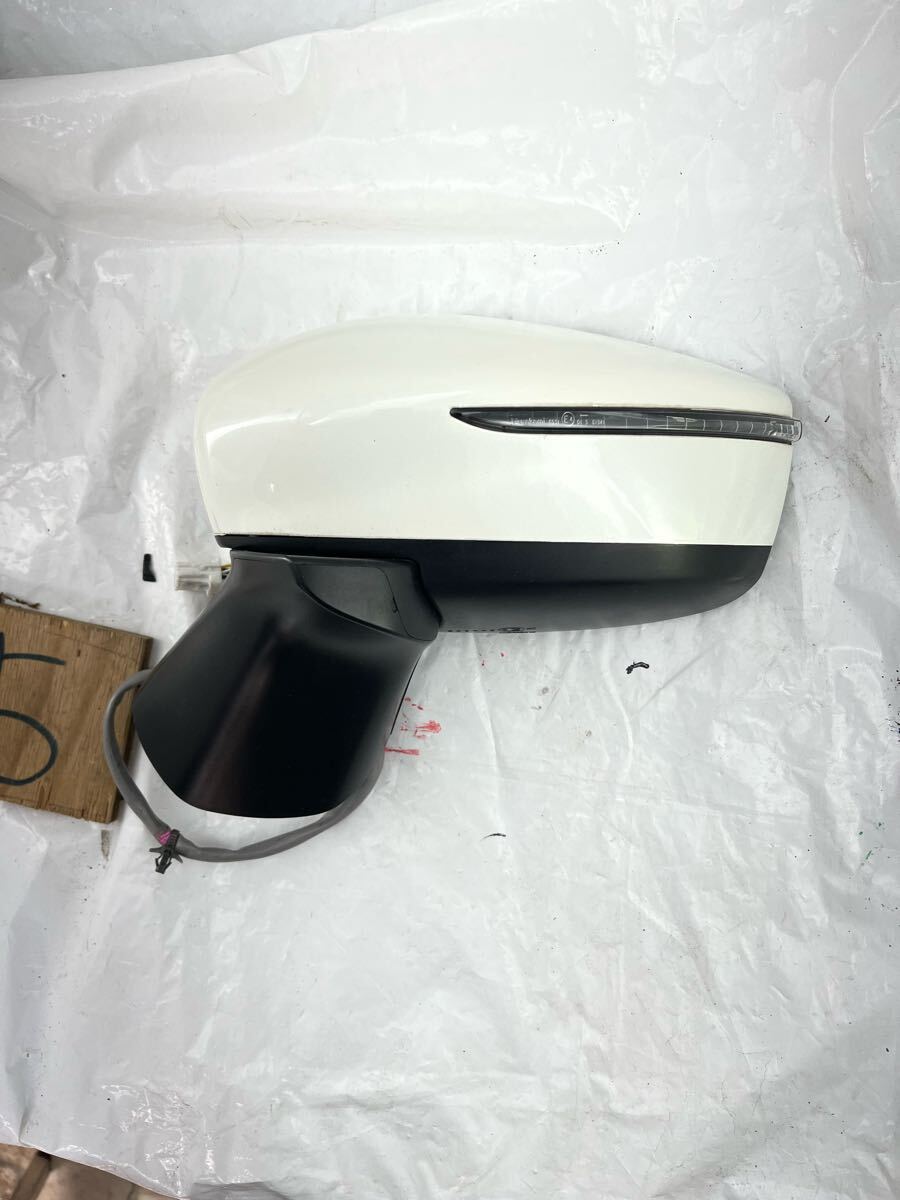 i5.47 E12 NE12 ノート 左ドアミラー カラーQAB 7P 27年 パール 左側助手席側拍卖