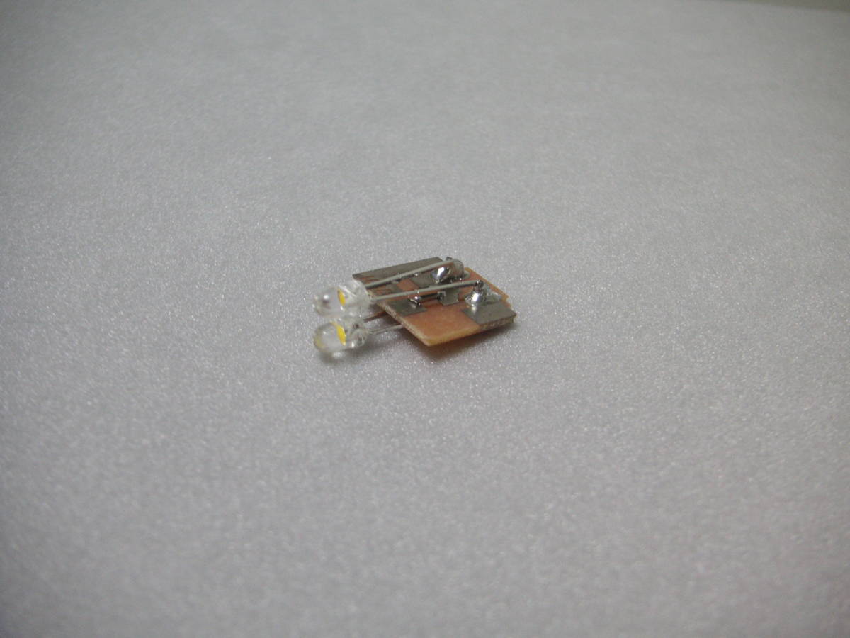 ★☆カトー 651系スーパーひたち/E351系スーパーあずさ(非貫通先頭車)等用 純正ライト基盤(電球色LED) 1個拍卖