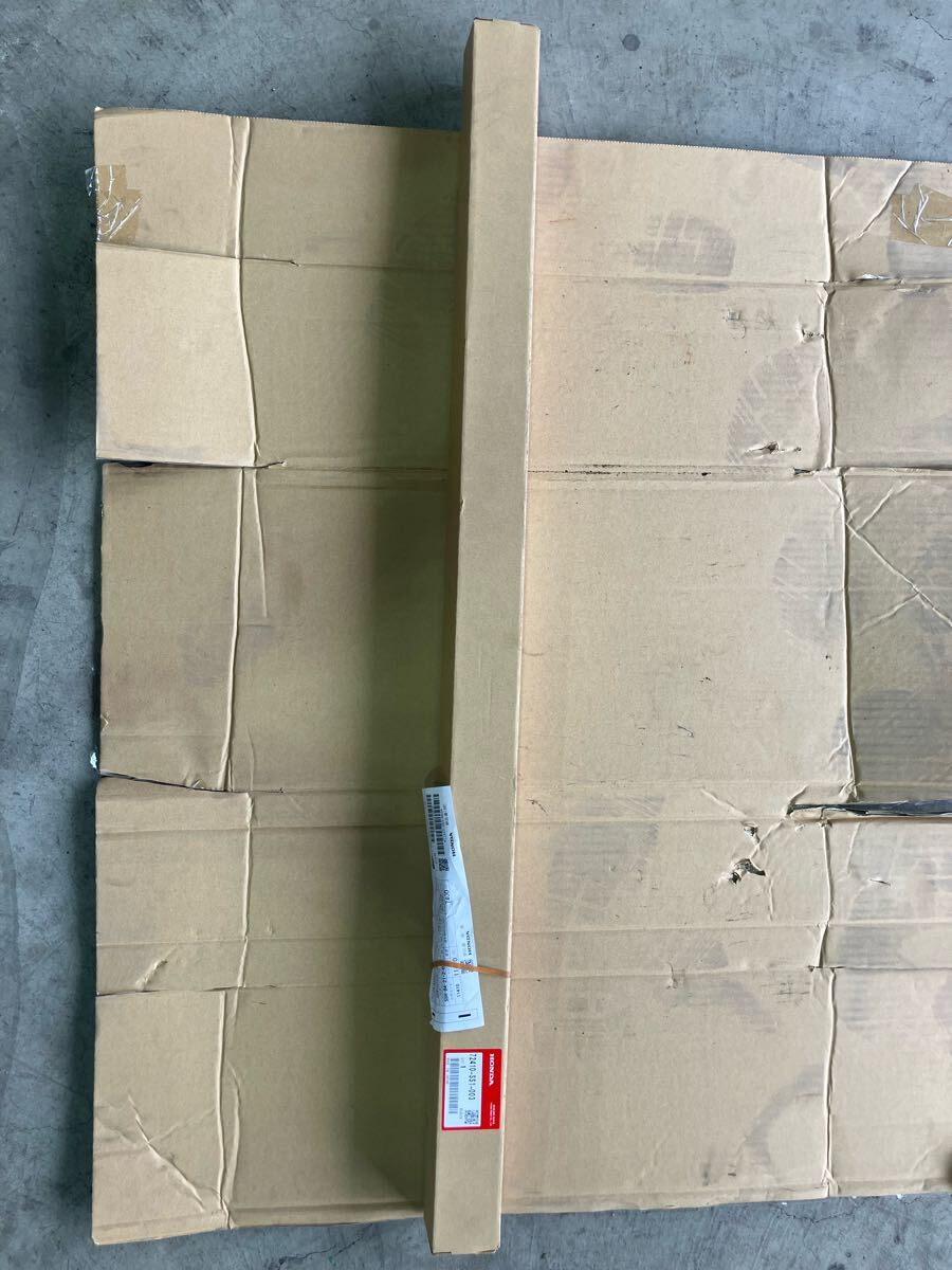 送料込み!HONDA ビート PP1 運転席 ドアガラスモール 水切り 新品 未使用 未開封拍卖