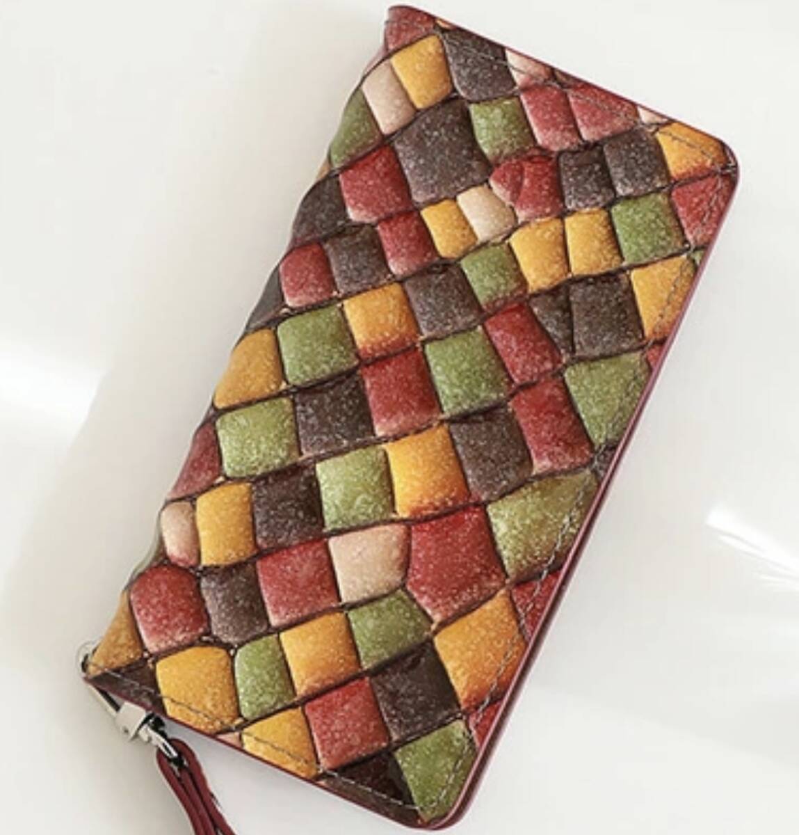 IPhone16e イタリアン エナメルレザー スマホケース バーガンディ拍卖