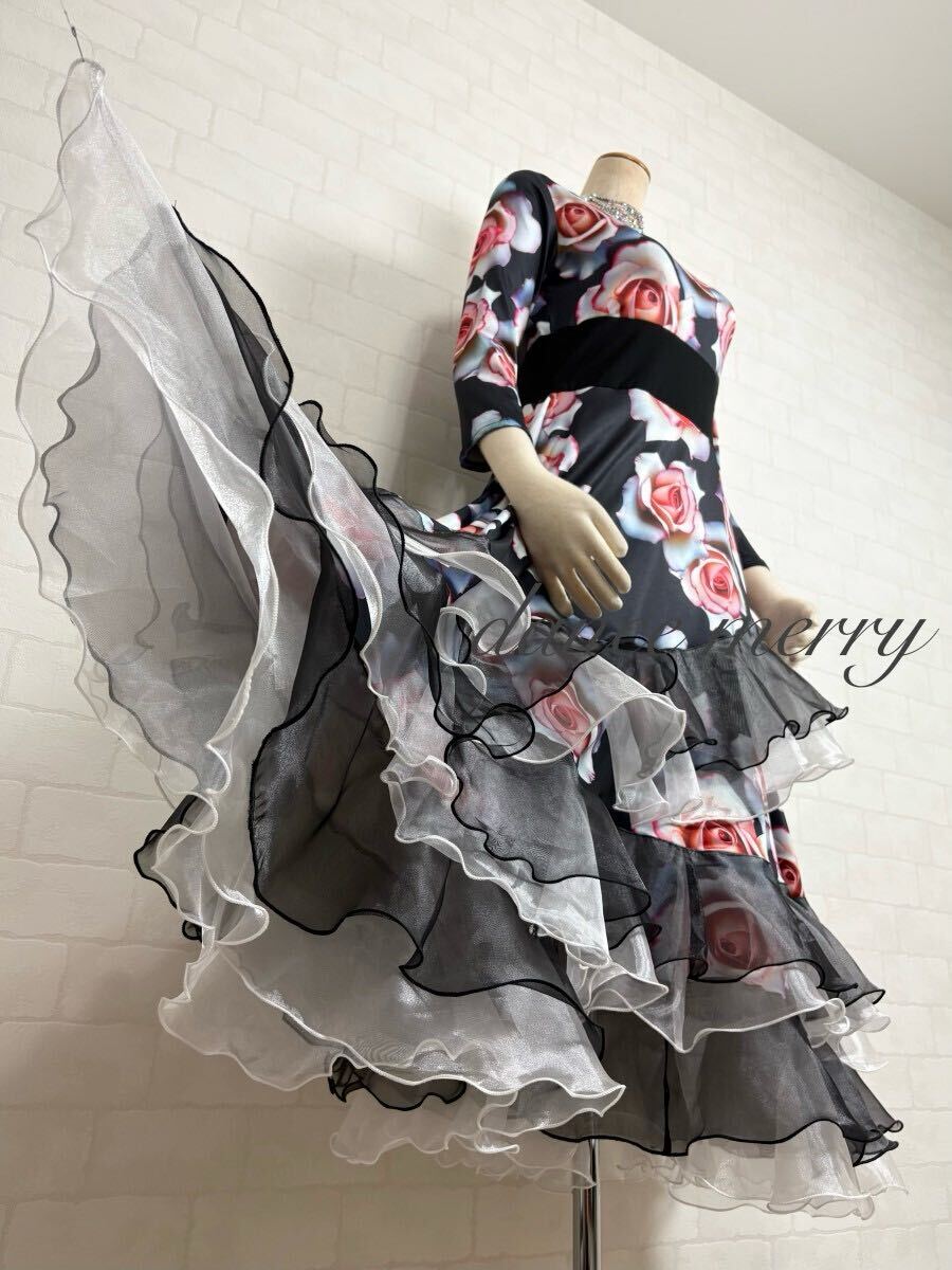 ★送料無料★【MERRY】 新品 社交ダンス 短め ワンピース 6532 黒 赤 白 グレー パーティ タンゴ クイック ミニデモ 衣装 ステージ ワルツ拍卖