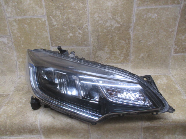 J9/ GP5/GP6 フィット ハイブリッド後期 純正LEDヘッドライト右 STANLEY W3674拍卖