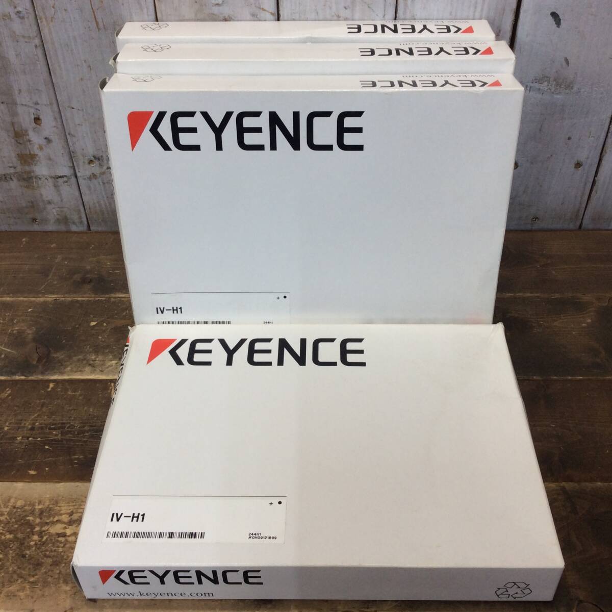 【AH-11661】未使用保管品 KEYENCE キーエンス IV シリーズ IV-Navigator ソフトウエア 4個セット IV-H1拍卖