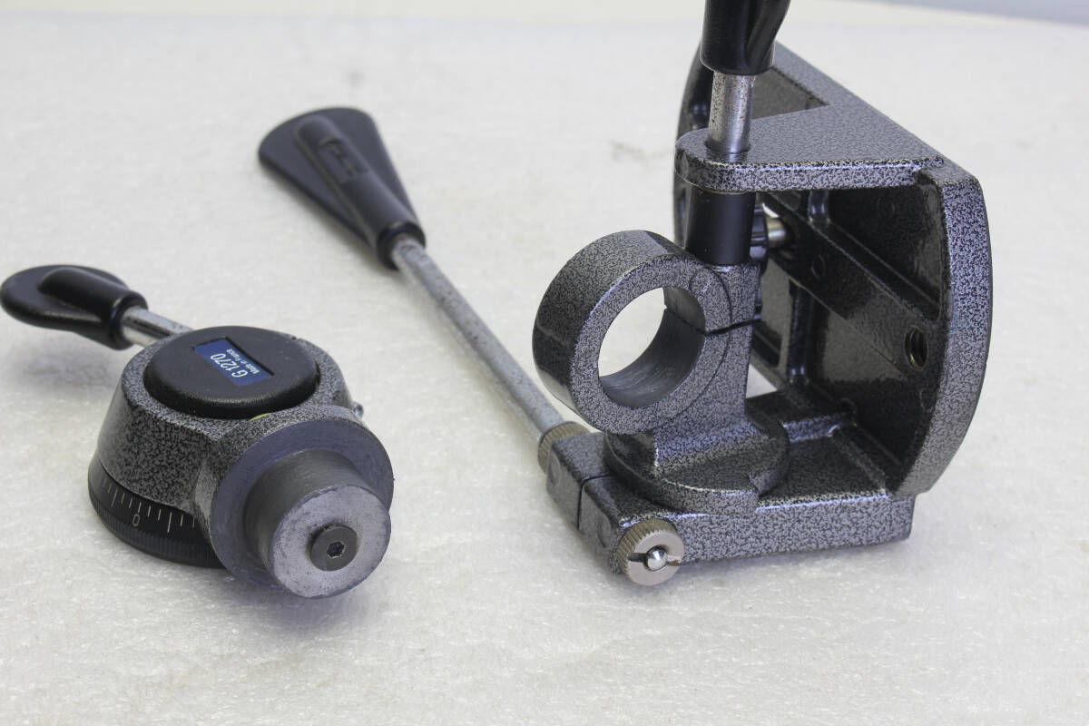 送料無料。難あり。使用は可能。ジッツオ GITZO G1270 雲台 カメラ用 管理B19拍卖