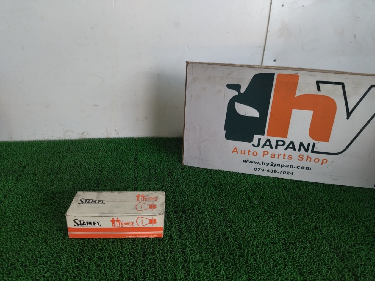 スタンレー ヘッドライトバルブ A5655K 6 volt 25/25 Watt 新品 #hyj NSP204201拍卖