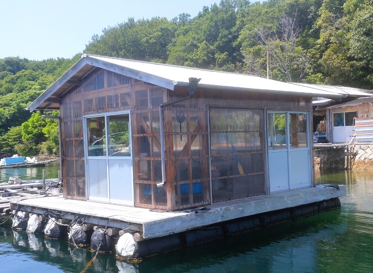 水上コテージ拍卖
