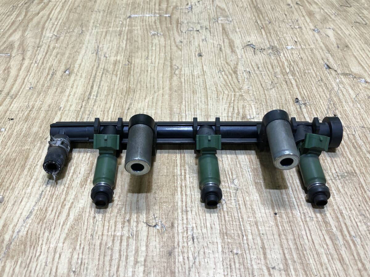 ★ダイハツ アトレーワゴン★GF-220G インジェクターノズル デリバリーパイプ付き<実動車外し品>管22336拍卖