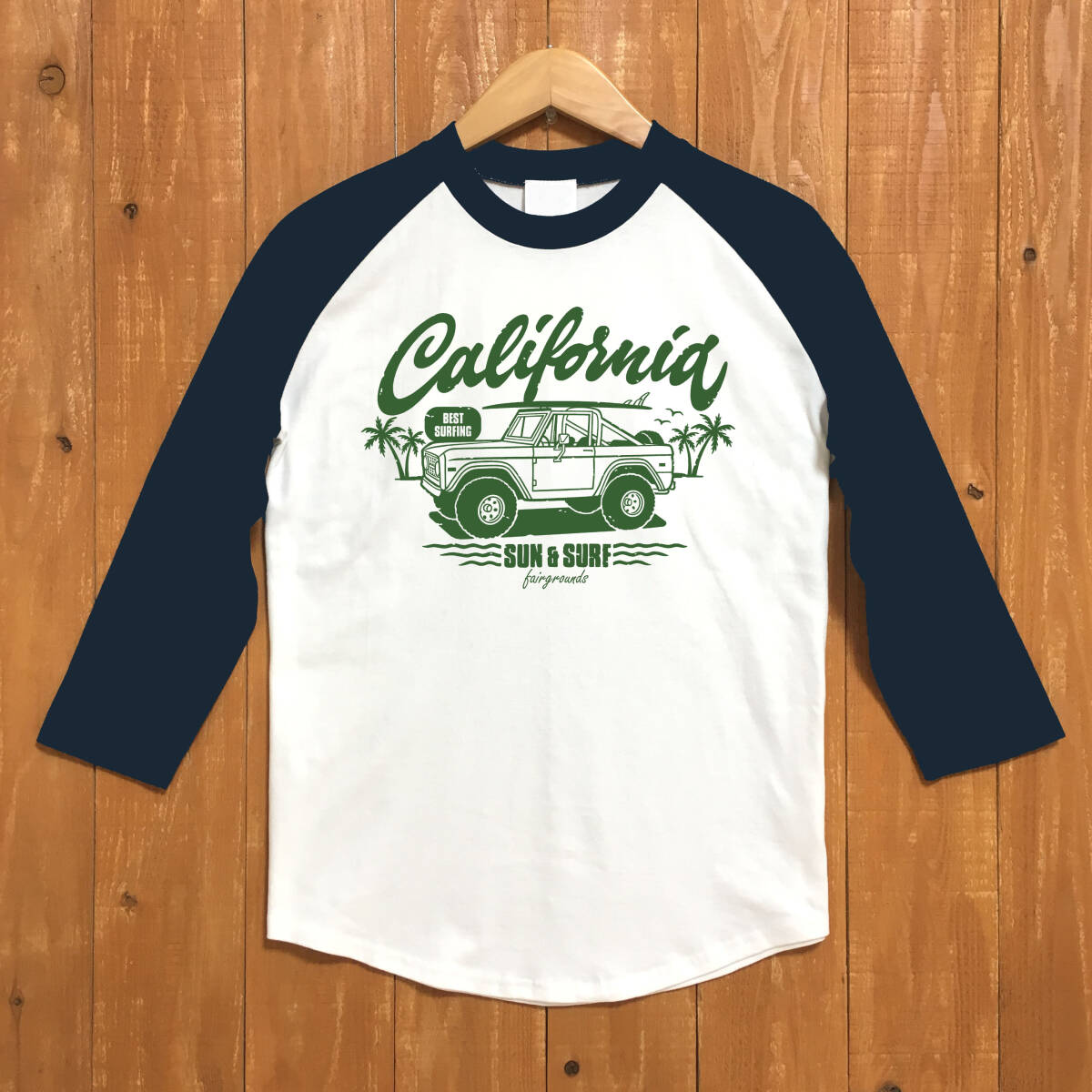 ■SUN & SURF ベースボ-ルTシャツ■Lサイズ (ネイビー袖xグリーン)アメ車 フォード ブロンコ サ-フ カリフォルニア BRONCO拍卖