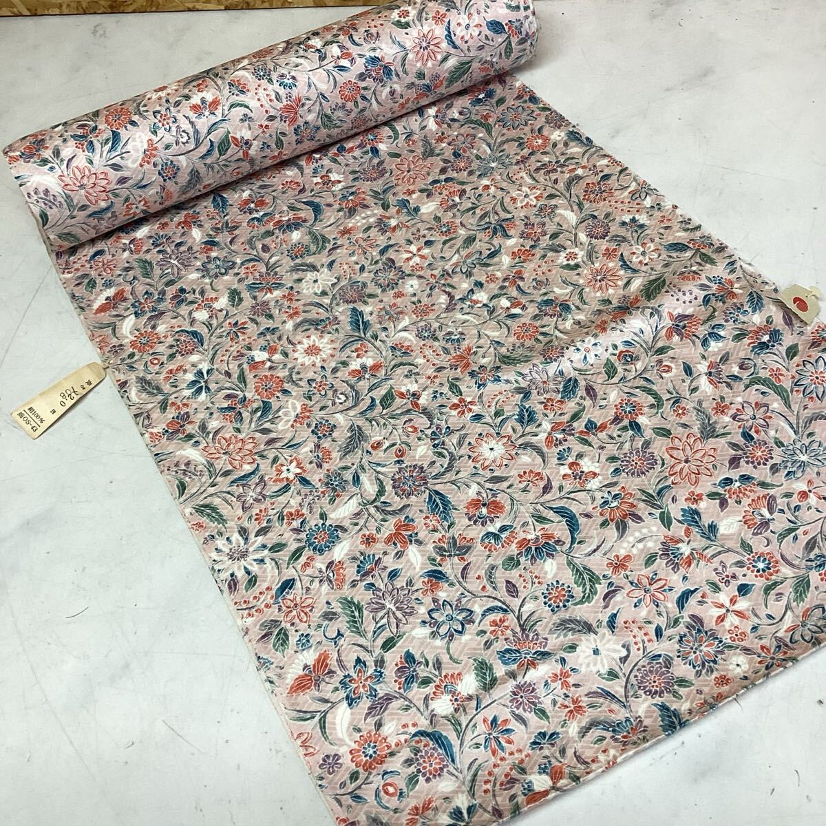 和装 着物 反物 ピンク系 花柄 カラフル 可愛い カジュアル (ね49Y) 拍卖