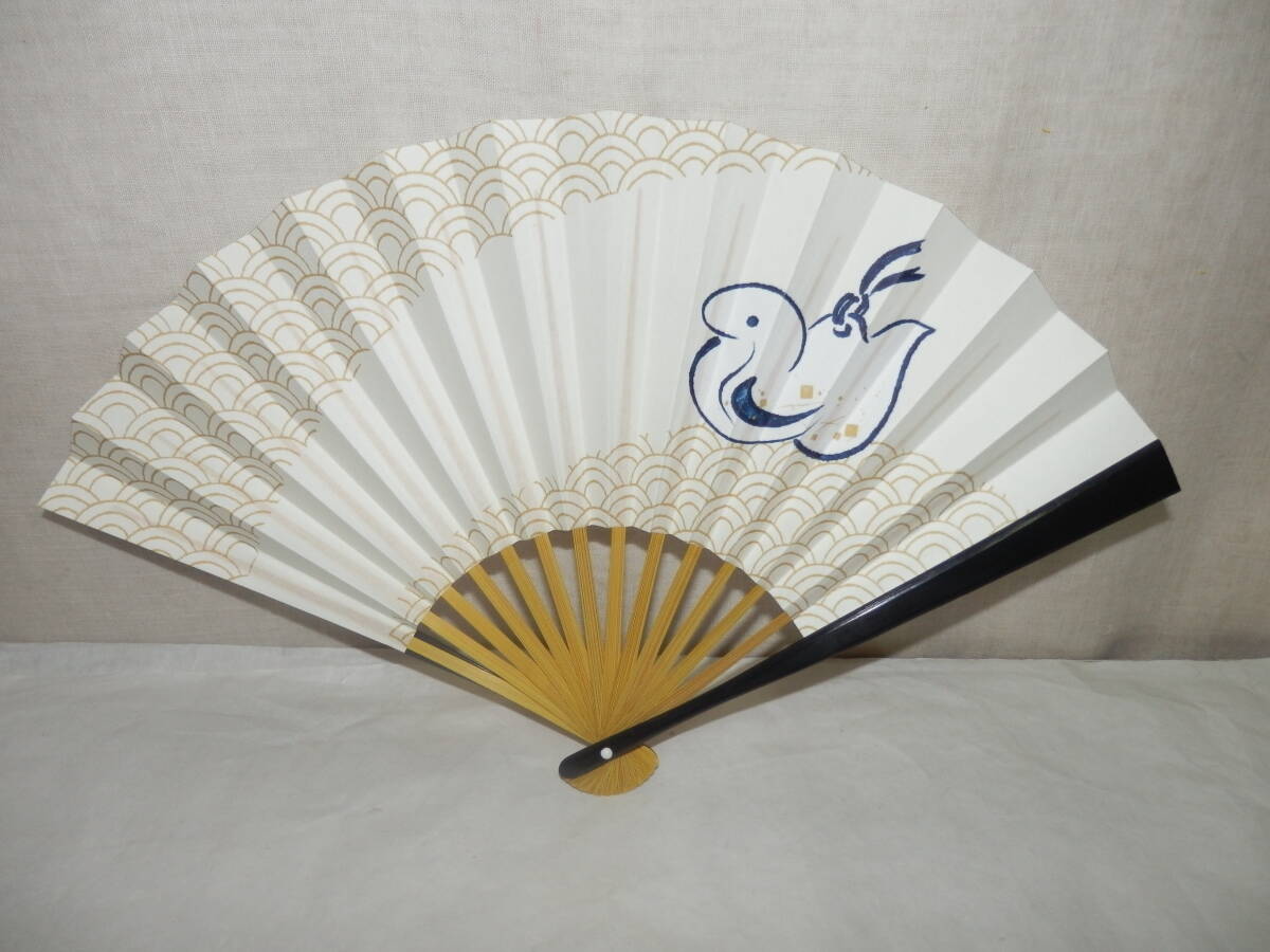 『新品・6寸5分』表千家 干支「巳」扇子 化粧箱拍卖