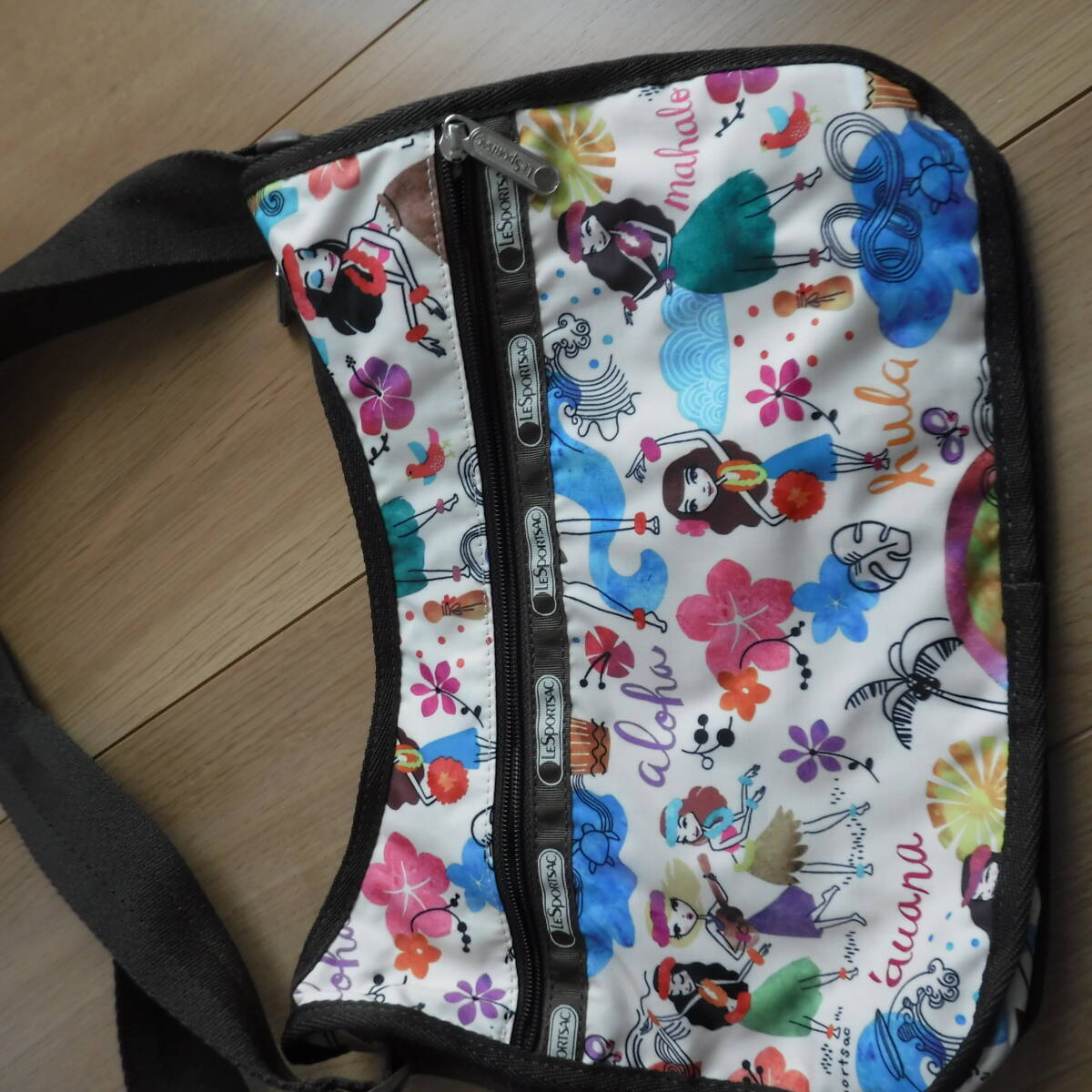 税不要特価 新品!LESPORTSAC レスポートサック ハワイ限定 フラアウアナ フラガール ショルダーバッグ☆クラシックホーボー①拍卖