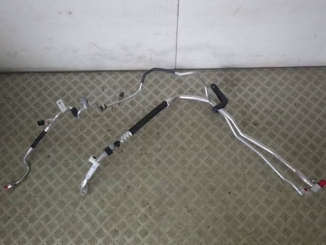 【Y12】 美品 中古 BMW2シリーズ U06 218d Mスポーツ 22BY20 2023年3月 エアコンパイプ コンデンサーパイプ エバポレーターパイプ 即決拍卖