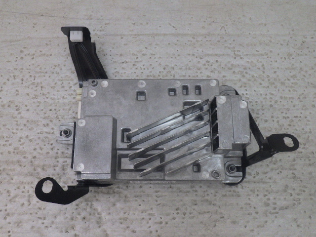 【Y0135】 美品 中古 BMW2シリーズ U06 218d Mスポーツ 22BY20 2023年3月 RAM レシーバー オーディオ モジュール 6512R35A923C701 即決拍卖