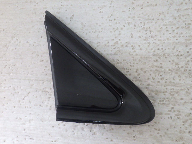 【Y0137】 美品 中古 BMW2シリーズ U06 218d Mスポーツ 22BY20 2023年3月 右 フロントピラーコーナーガーニッシュ 9498766 即決拍卖