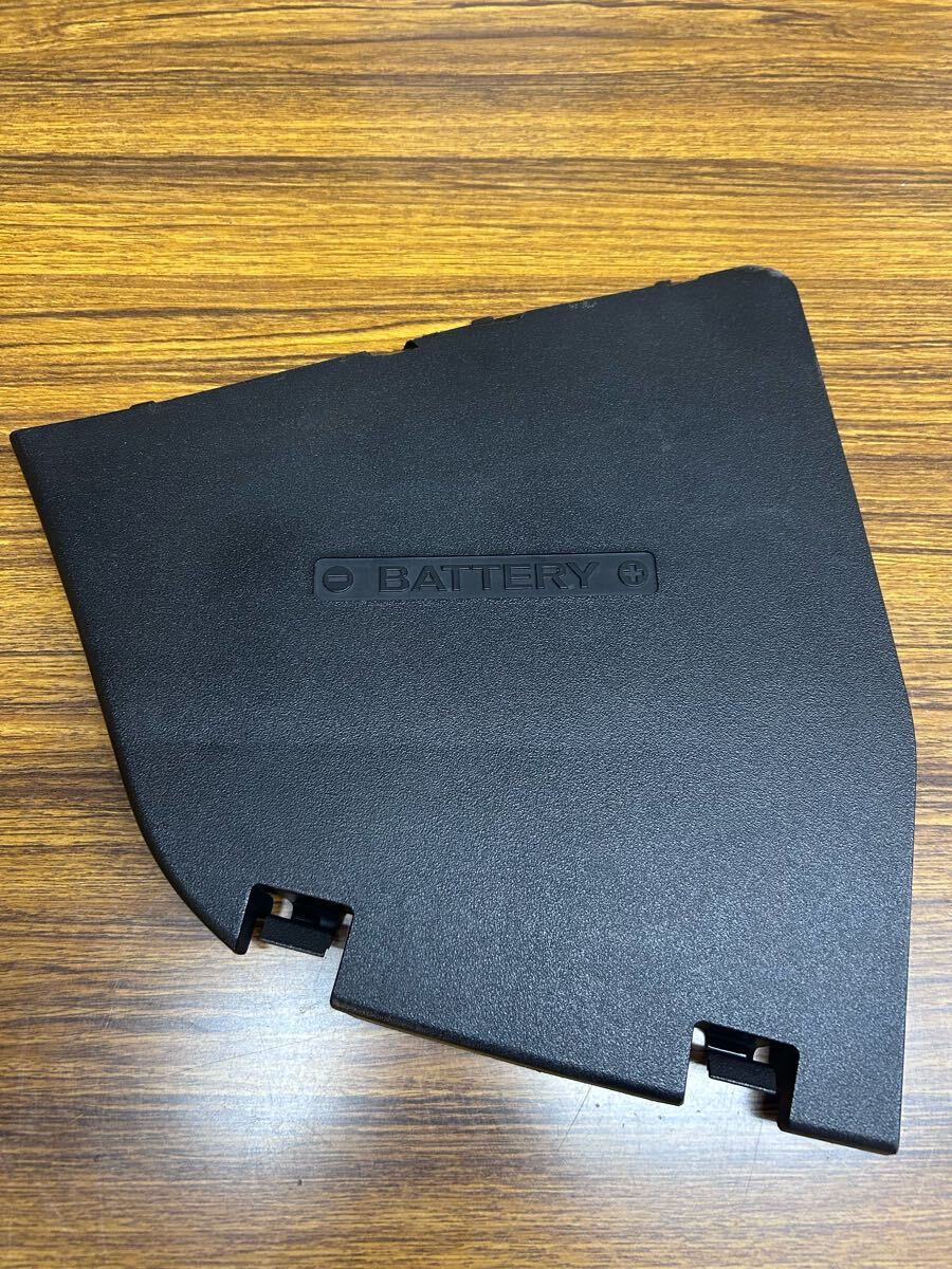 Y51フーガ バッテリーカバー 中古 傷有り拍卖