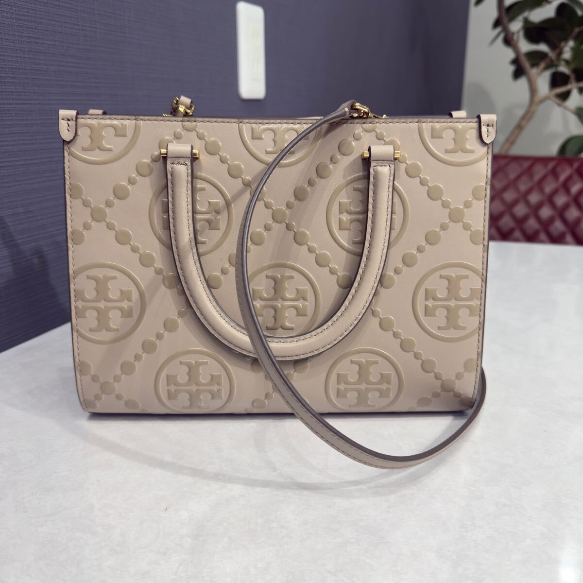 ●H7-7-38 Tory BurchT モノグラム ハンドバッグ 美品 拍卖