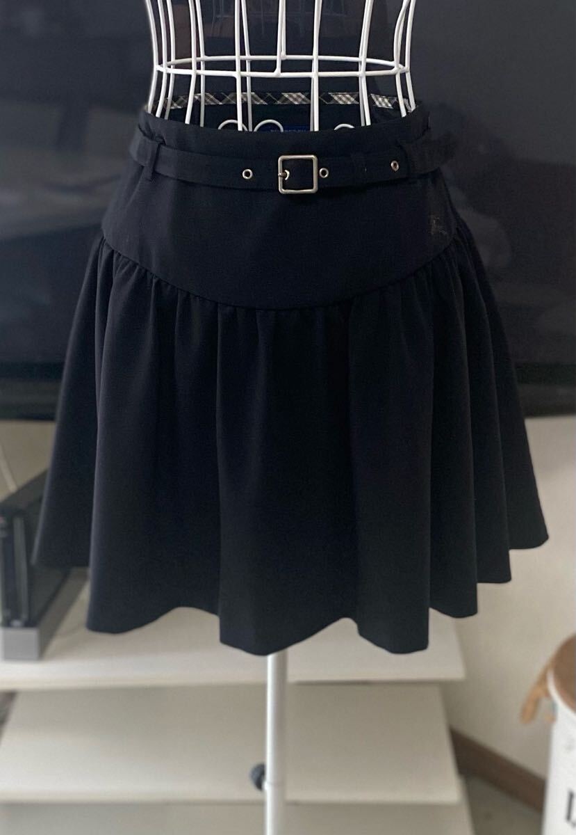 美品BURBERRY BLUE LABEL ミニスカート ブラック拍卖