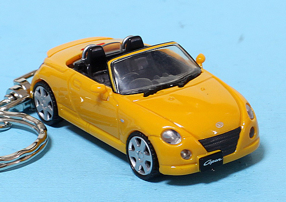 ★☆DAIHATSU COPEN☆ダイハツ コペン☆L880K☆ジョーヌイエロー☆ミニカー☆キーホルダー・アクセサリー☆★拍卖