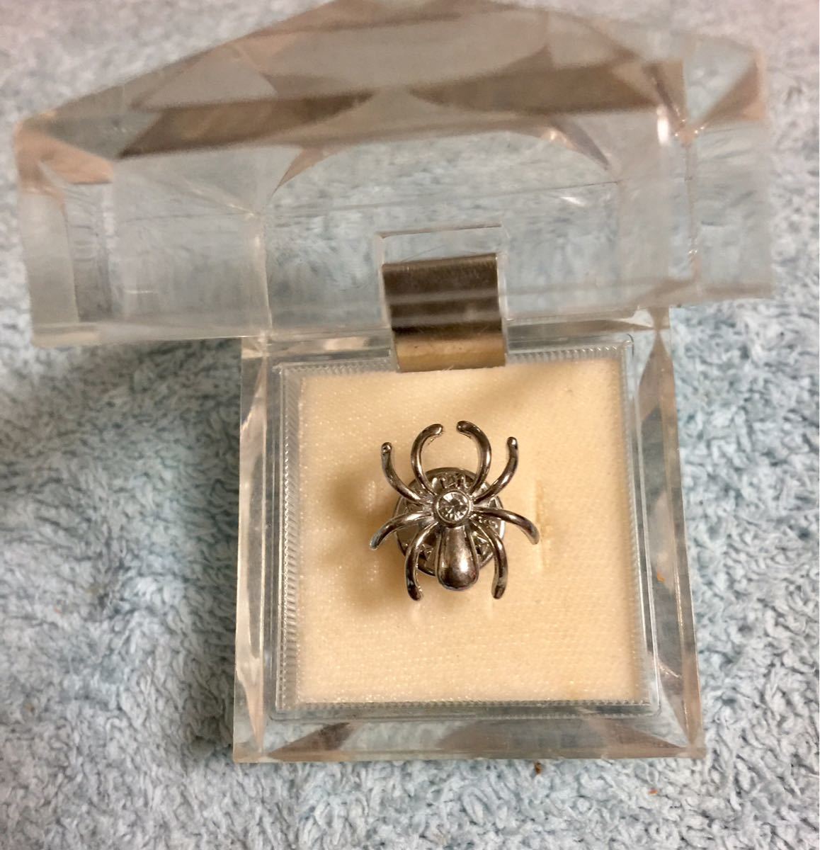 スパイダー モチーフ ピンブローチデザイナーオリジナルデザイン 蜘蛛 アンティーク アクセサリー拍卖