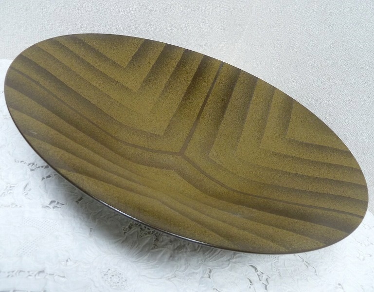 (☆BM)陶器製 特大 大皿 市野良行 作(1120-⑦)直径54.5㎝/5.3kg 鉄釉鉢 水盤 華道具 大鉢 盆栽鉢 大きい皿 器 日本 飾り皿 置物 オブジェ拍卖