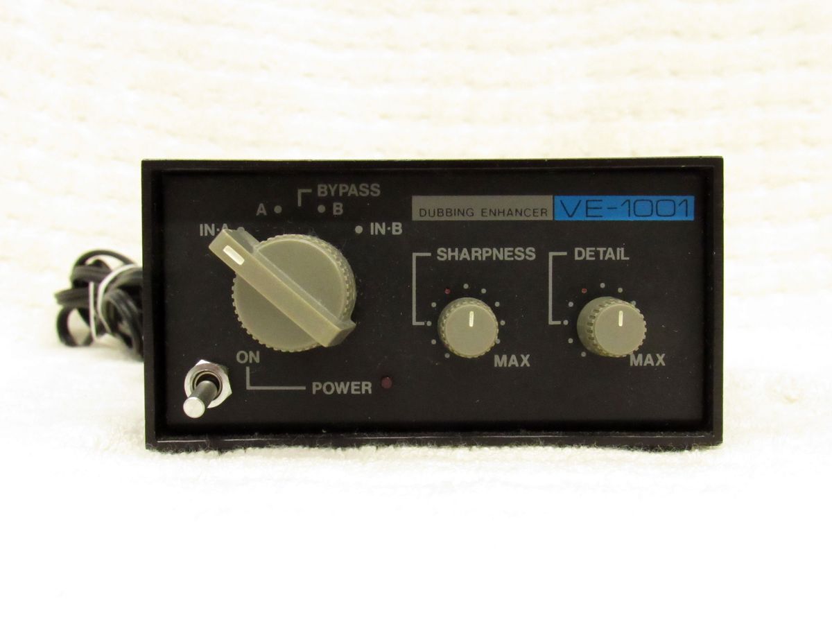 ■ BEe ダビングエンハンサー VE-1001 ビデオデッキ 通電確認のみ 中古 ビデオの画質補正 輪郭強調 デイテール強調 など インフラノイズ 拍卖