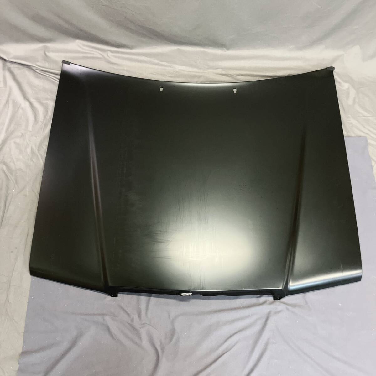 ベンツ S-793 ◎ 未使用品 Mercedes-Benz フード パネル 201 880 28 57 190E ボンネット 黒 ブラック 修理 交換 部品 メンテナンス 整備拍卖